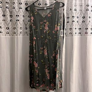 Old Navy; Size medium.